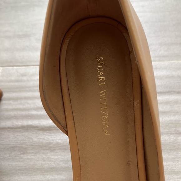 Nude Patent Leather Stuart Weitzman pumps - Picture 2 of 6
